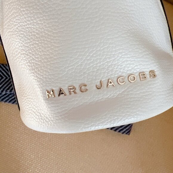 Marc Jacobs Pebble Leather Bucket Bag Crossbody Handbag Marshmallow - NEW - Picture 6 of 8